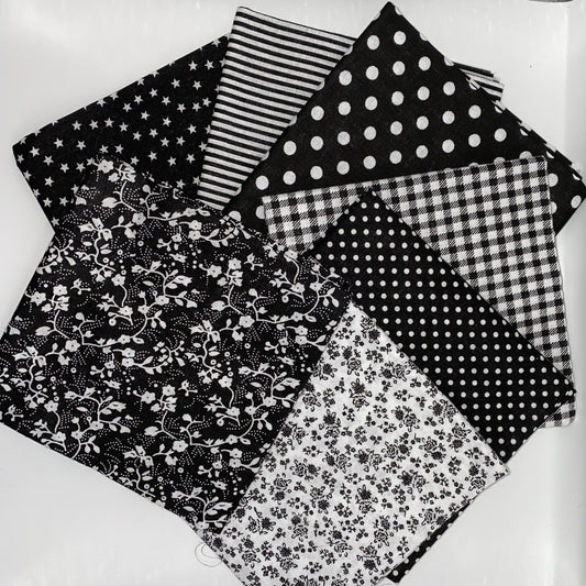 Black and Whites Fat Quarter Pack